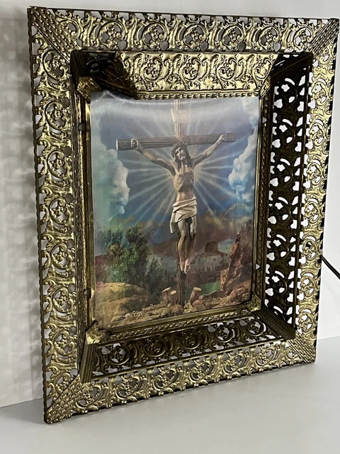 VINTAGE LENTICULAR JESUS On Cross Holographic 3D Metal Frame w/ Light £ ...