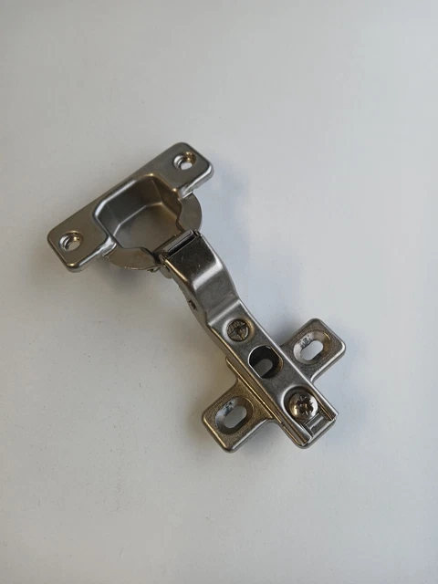 Charnières Blum Avec Fermeture Douce 71B3550 + Plaque 173L6100 Et Vis - Neuves