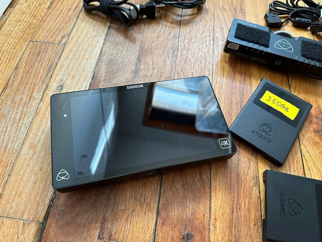 Atomos Shogun 7" 4K HDMI with accessories