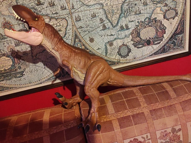 We have a T-Rex: Jurassic World Bite 'N Fight Tyrannosaurus Rex Review – Toybox Soapbox