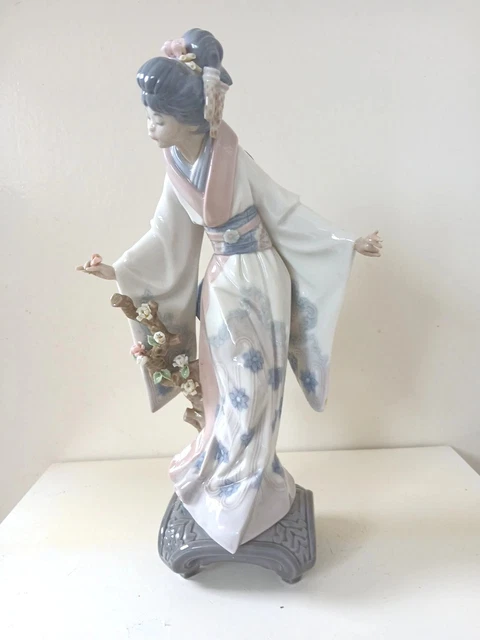 VINTAGE LLADRO TERUKO Geisha GIRL #1451.with Parasol £62.04