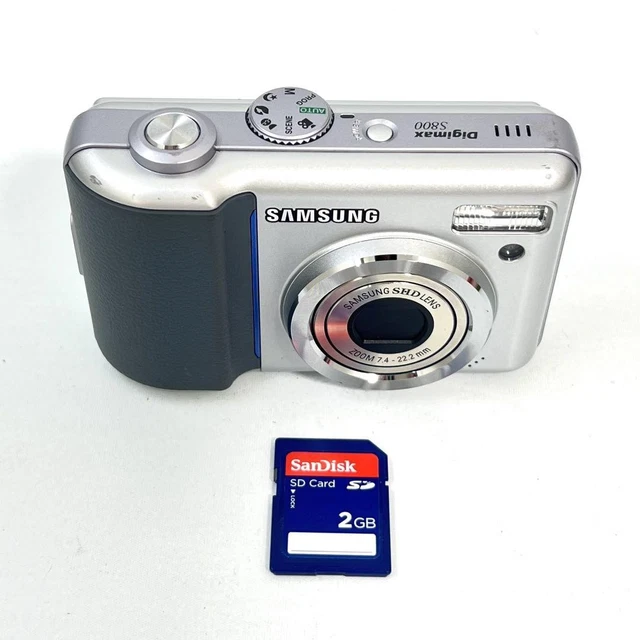 SAMSUNG DIGIMAX S800 Digital Camera AA Battery Compact Used