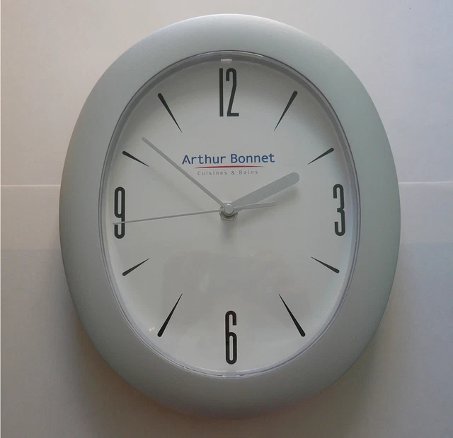 Horloge Murale Publicitaire ARTHUR BONNET en plastique