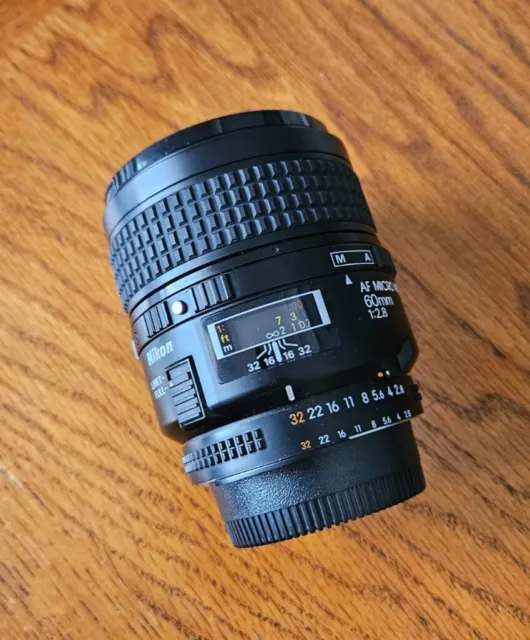 Nikon AF MICRO NIKKOR 60mm F2.8 D Macro Prime Lens w/caps [Exc++]