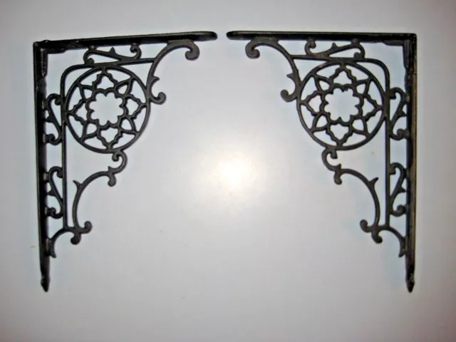 2 Cast Iron Brackets Garden Shelf Braces Ornate Pair Vintage Mantle Black