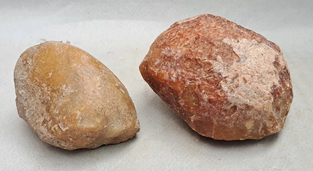 PREHISTOIRE / PALEOLITHIQUE / Deux Beaux Outils (Choppers ?) En Silex