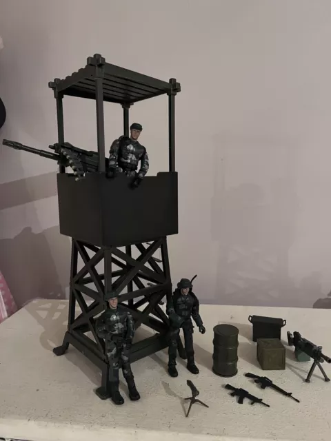 World Peacekeepers 1:18 Lookout Tower + 3 men & accessories Military Action Toy