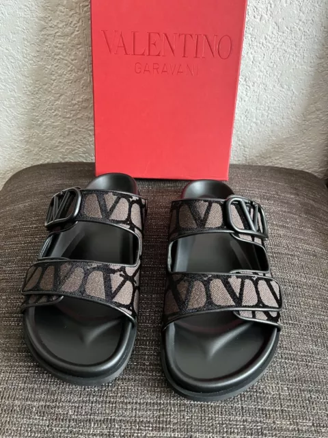 Valentino sliders sale clearance