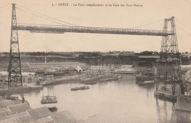 CPA Brest (29) Le Pont transbordeur et Cale des Sous-marins