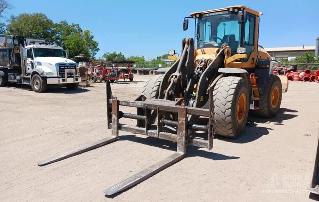 2016 Volvo L90H