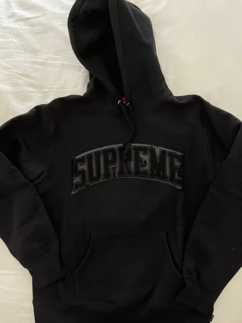 Supreme Men’s Hoodie Made In Canada Large