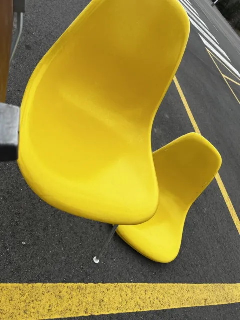 Herman Miller Charles Eames Side Shell Chair (s) Bright Yellow Fiberglass Canary 2