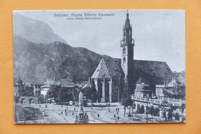 Cartolina Bolzano - Piazza Vittorio Emanuele con la Chiesa Parrocchiale - 1928