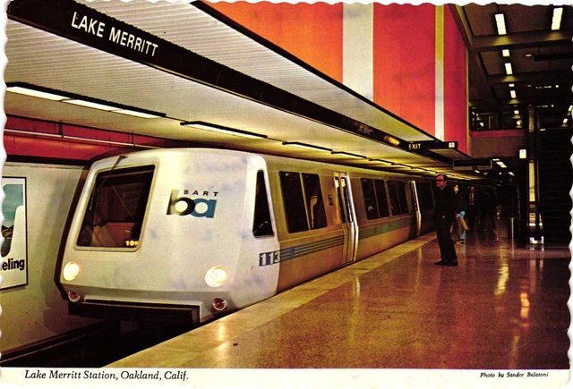Vintage Postcard 4x6- Lake Merritt Station, Oakland, CA Posted 1960-80s