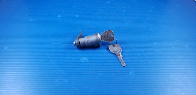 Serrure barillet de porte avec 2 clés FORD TAUNUS NEUF d'origine
