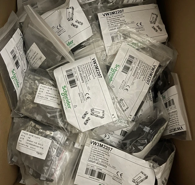 1pcs Schneider VW3M2207