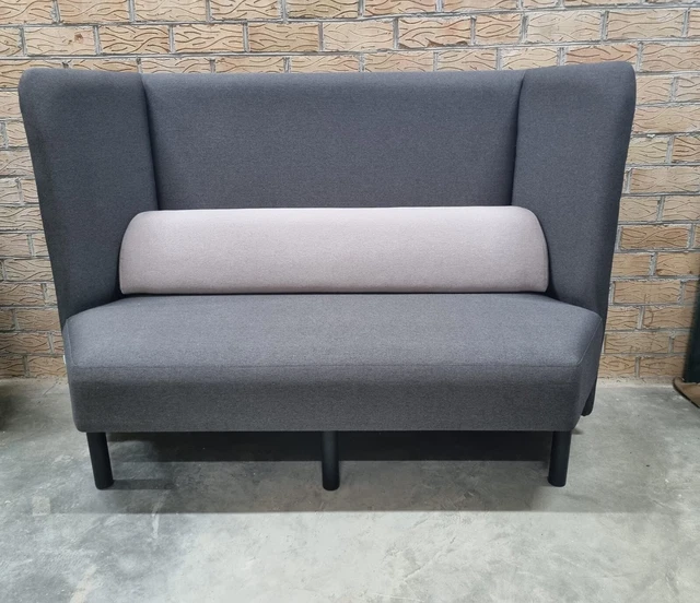 BESPOKE MODULAR MEETING acoustic booth restaurant hotel reception