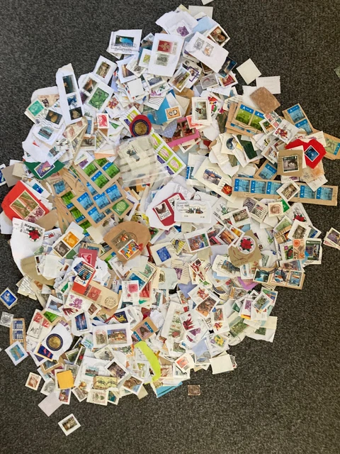 World Kiloware Stamps. 500g on/off paper. Used Charity Collected. Lot 6.