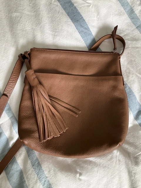 CLARKS TAN TOPSHAM Shine Leather Bag. 22.00 PicClick UK