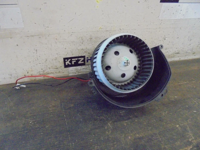 moteur du ventilateur de chauffage Opel Astra H 52407543 1.6i Twinport 77kW Z16X
