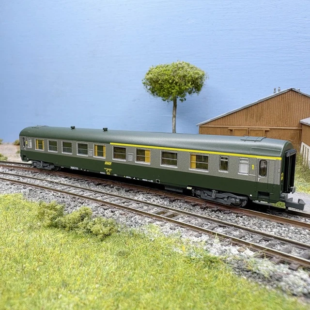 Voiture Couchettes UIC REE NW-212 - Échelle N (1:160) - Toit Haut