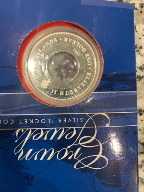 2002 CROWN JEWELS $1 Perth Mint 0.8oz 99.9% Silver Locket