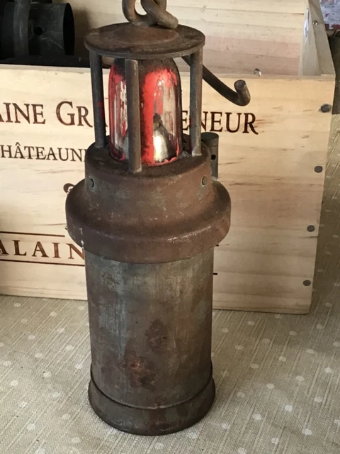 Vintage Antique CEAG Ltd Barnsley Miners Workers Battery Safety lamp / light