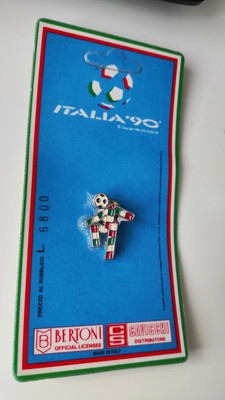 ITALIA 90 WORLD CUP SPILLA PIN OFFICIAL BERTONI VINTAGE 