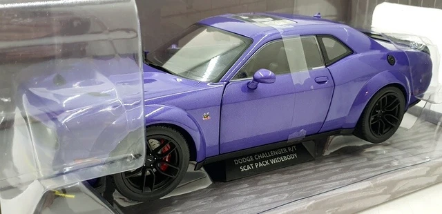 Solido 1/18 Scale S1805705 Dodge Challenger R/T Scat Pack Widebody Purple
