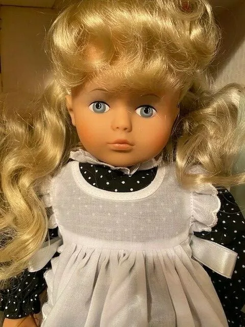 1992 Lissi Puppen Doll - Made In Germany - Blonde - #321/1000