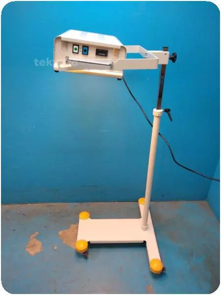 Drager Photo-Therapy 4000 Phototherapy Unit @ (314309)
