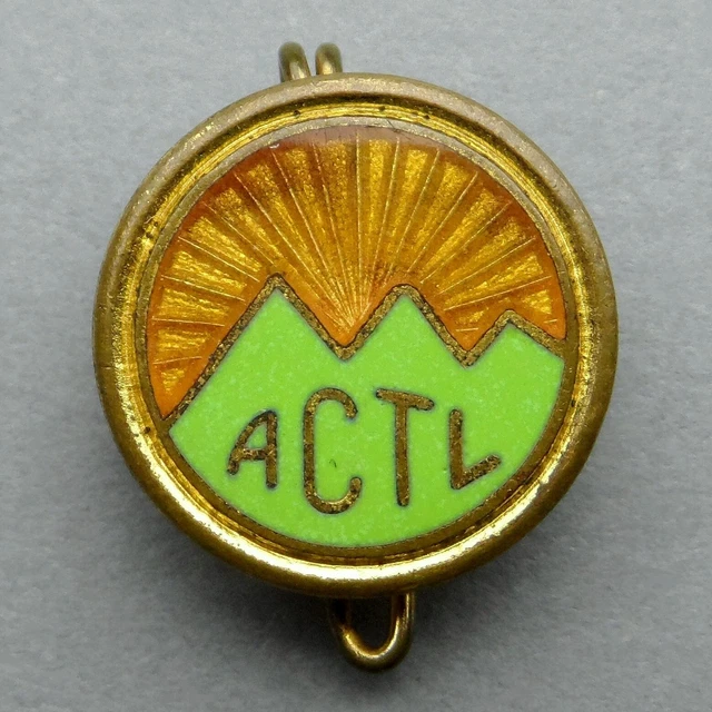 Pin's / Insigne FFCT – Cyclotourisme – 150km – Vintage Années 70 – France