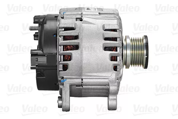 VALEO Lichtmaschine 140 A mit integriertem Regler (439642) für AUDI A4 B8 A5