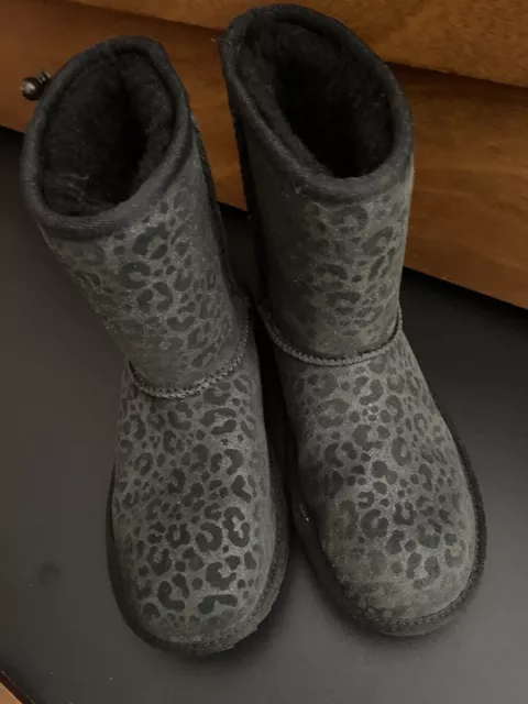 New Ugg Girls Boots Size 4 Black Leopard Glitter Print