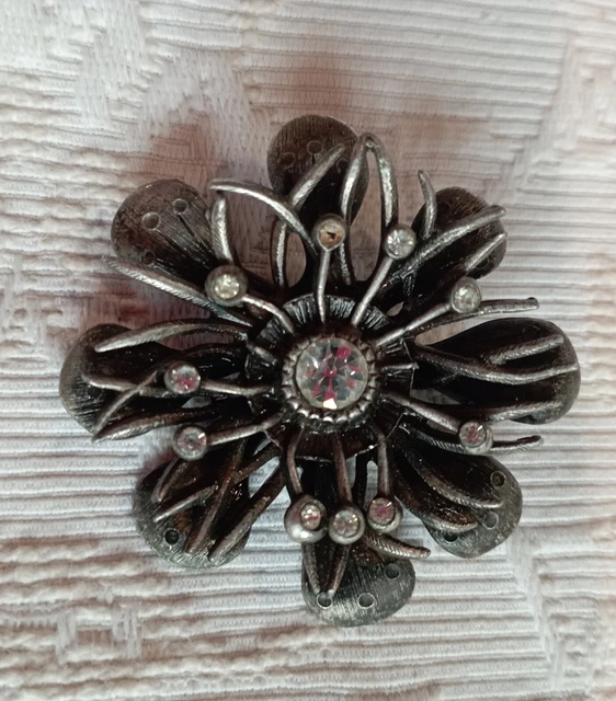 Broche Signée Dlh En Etain Et Strass  Vintage 70  Dn3648