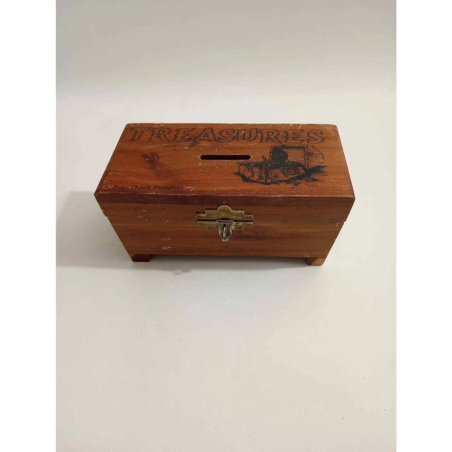 Vintage Pirates Treasure Wooden Box Penn Dutch Trinket Bank Chest (b8)