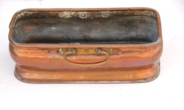 Plat en cuivre rond petit modèle