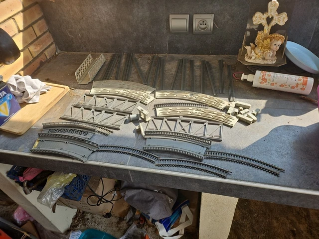 Élément De Pont Pour Train Miniature Jouef - Vintage, Couleur Gris Foncé, Plastique, Pièce De Collection