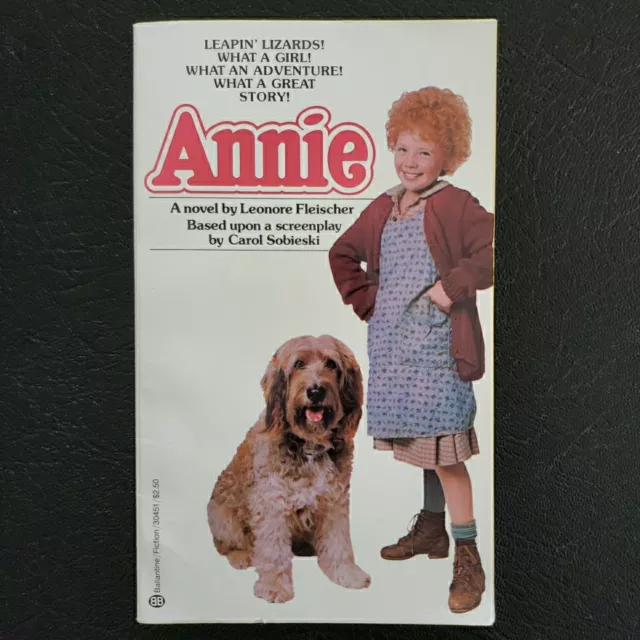 Libro de bolsillo Annie a Novel de Leonore Fleicher Little Orphan Annie 1982 Ballantine