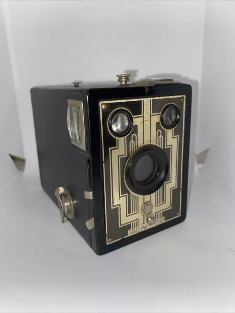 Antique 1935 Kodak Brownie Junior Box Camera Art Deco Face Plate Untested