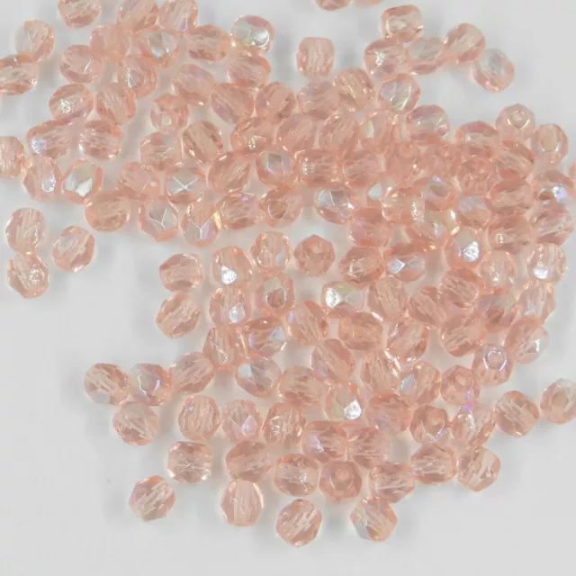 F6 LRX *** 37 perles à facettes verre de Bohême 6MM LIGHT ROSE AB