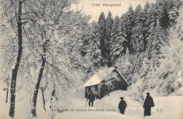 Cpa 38 Dauphine Le Col De La Croix Haute En Hiver