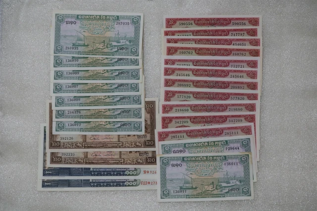 Cambodia - 24 Old Banknotes B27 #321