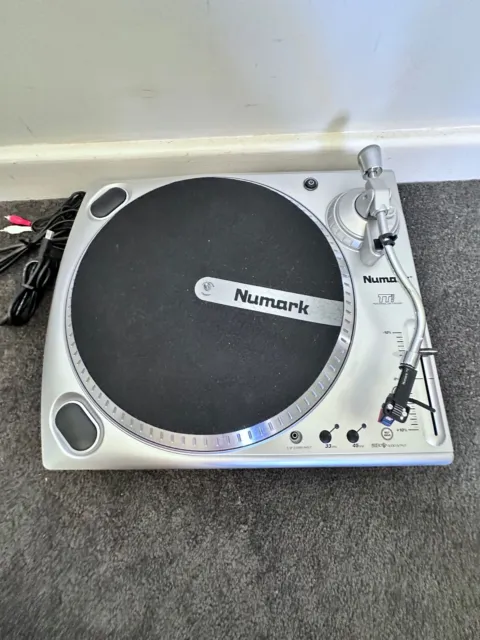 Numark TTUSB Turntable with USB Audio Interface Used Very Little Near New