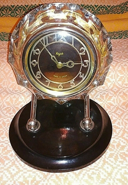 Orologio ""Faro"". Annata sovietica. 1975 anno.