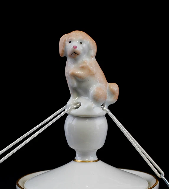 9986244 Tropfen-Fänger Porcelaine Chien Caniche Peint à la Main Lindner H4cm