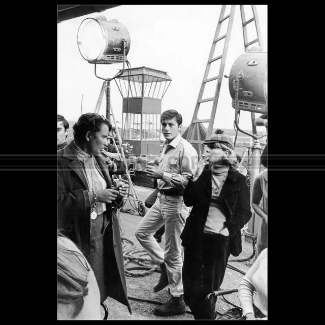 Photo F.008044 ALAIN DELON (TOURNAGE / LES AVENTURIERS) 1967