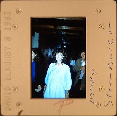 Br8-494 1983 Actress Mary Steenburgen Celebrity Candid Orig 35Mm Color Slide