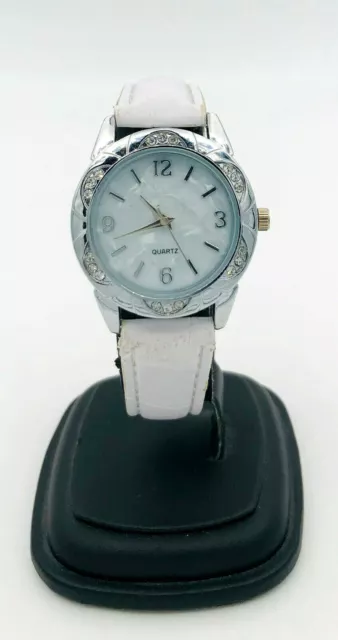 Montre Femmes Quartz Blanc Bracelet en Cuir ! Neuf Batterie! en Bon État