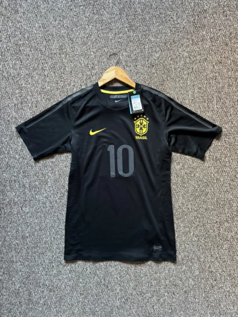 https://www.picclickimg.com/nb0AAOSwnNRlynHo/Brazil-2010-Rare-Limited-Black-Match-Shirt-Camiseta.webp